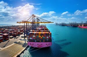 Optimizing Transportation and Distribution in International Logistics 