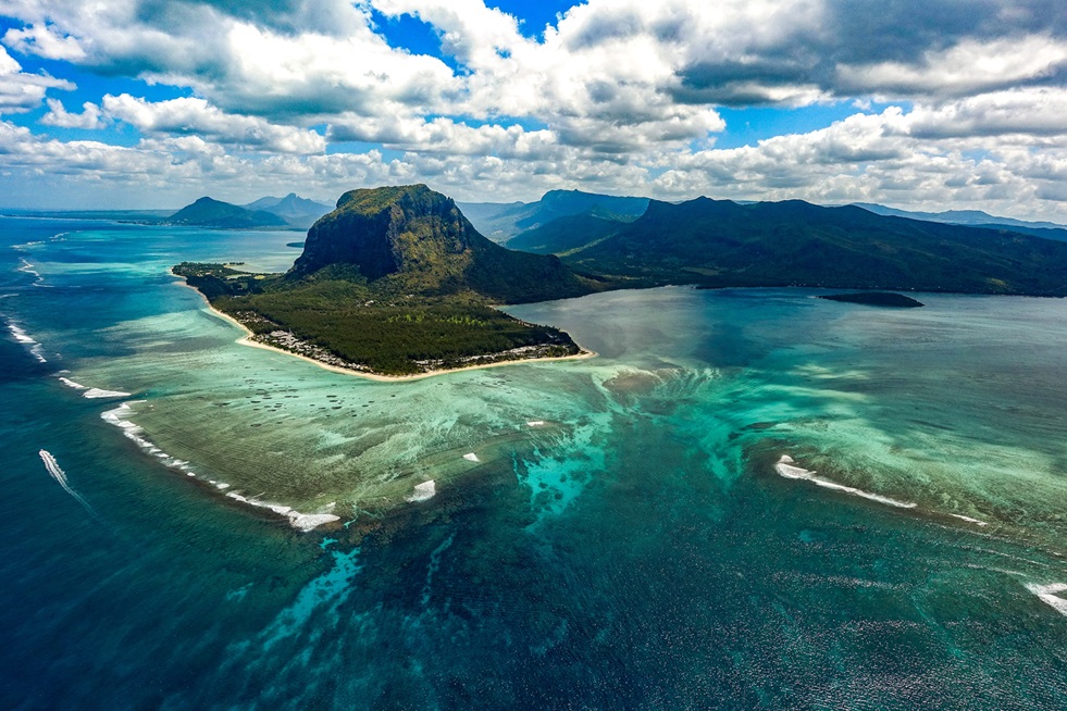 4 Reasons Why Mauritius Should Be Your Next Travel Adventure